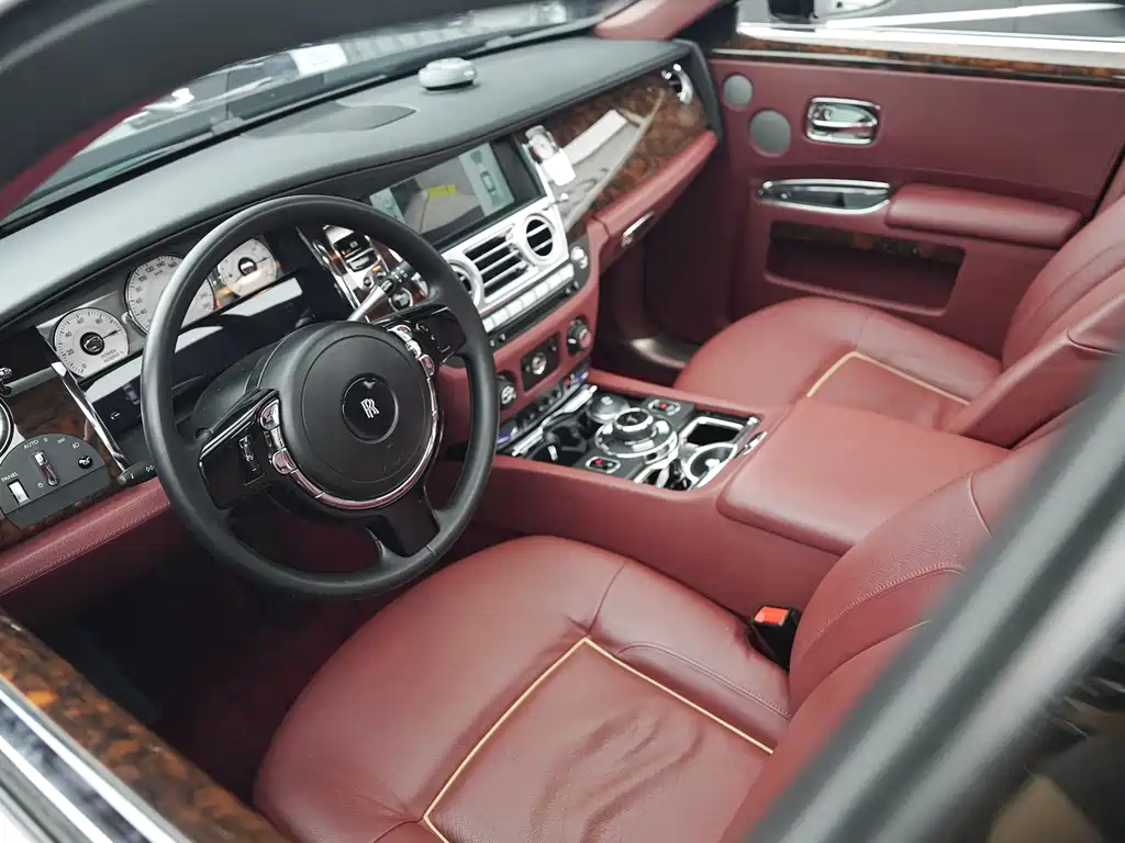 Rolls-Royce Ghost 2015 — фото 3