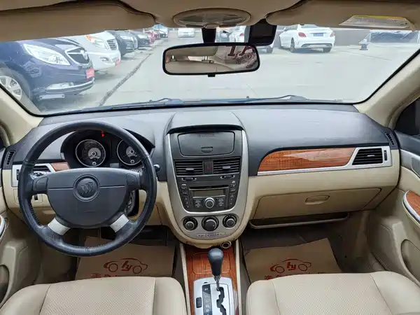 Buick Excelle 2011