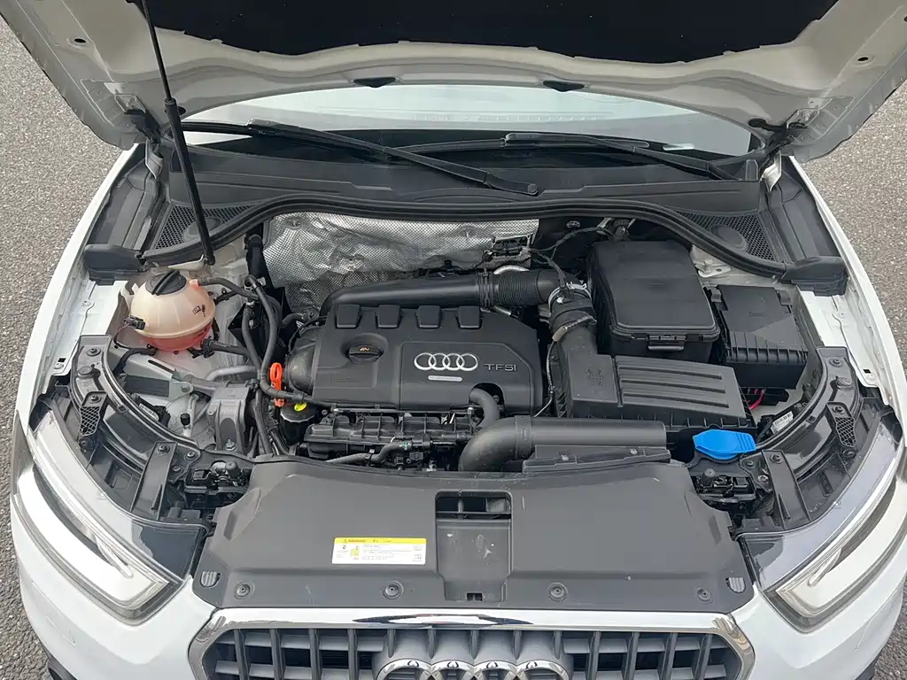 Audi Q3 2015 — фото 28