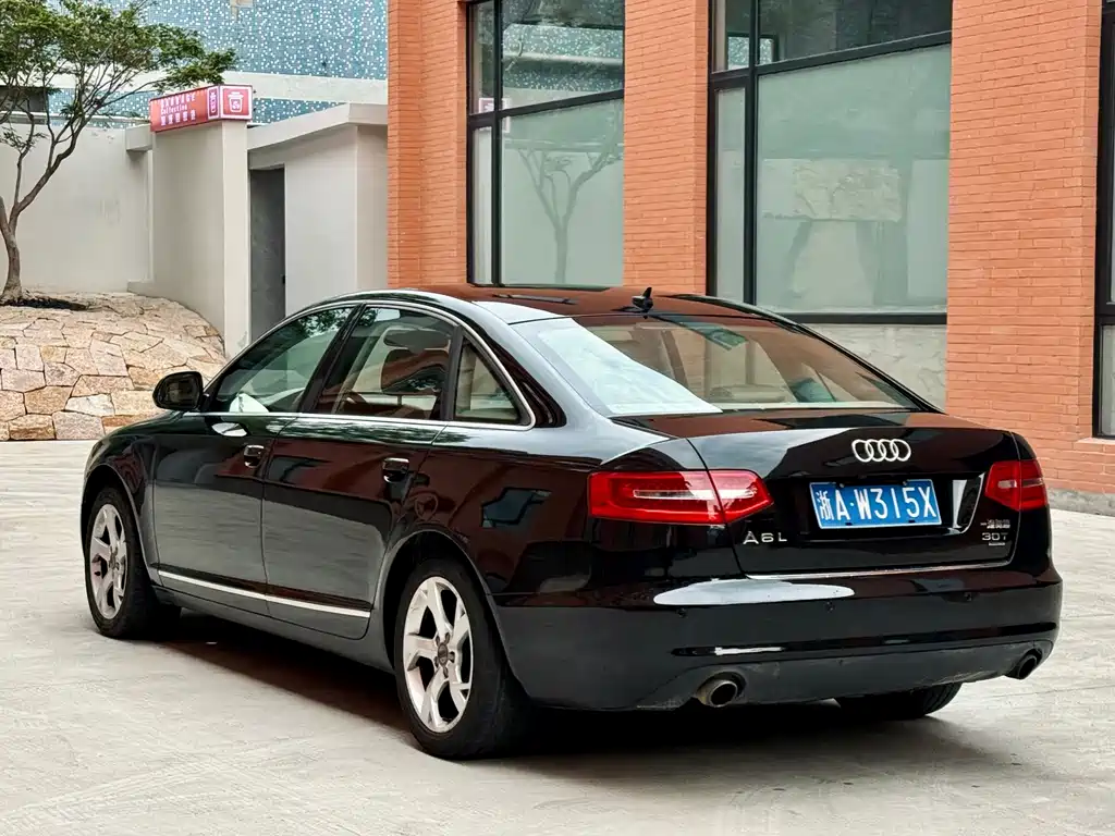 Audi A6L 2011