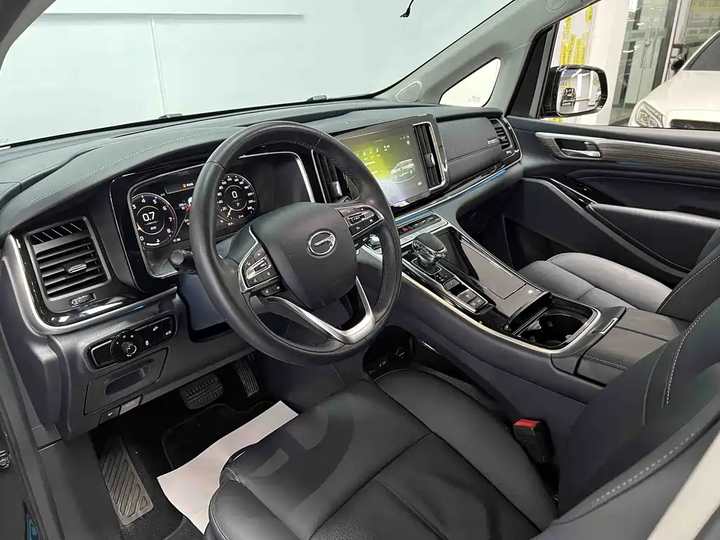 GAC Motor Trumpchi M8 2023 — фото 34