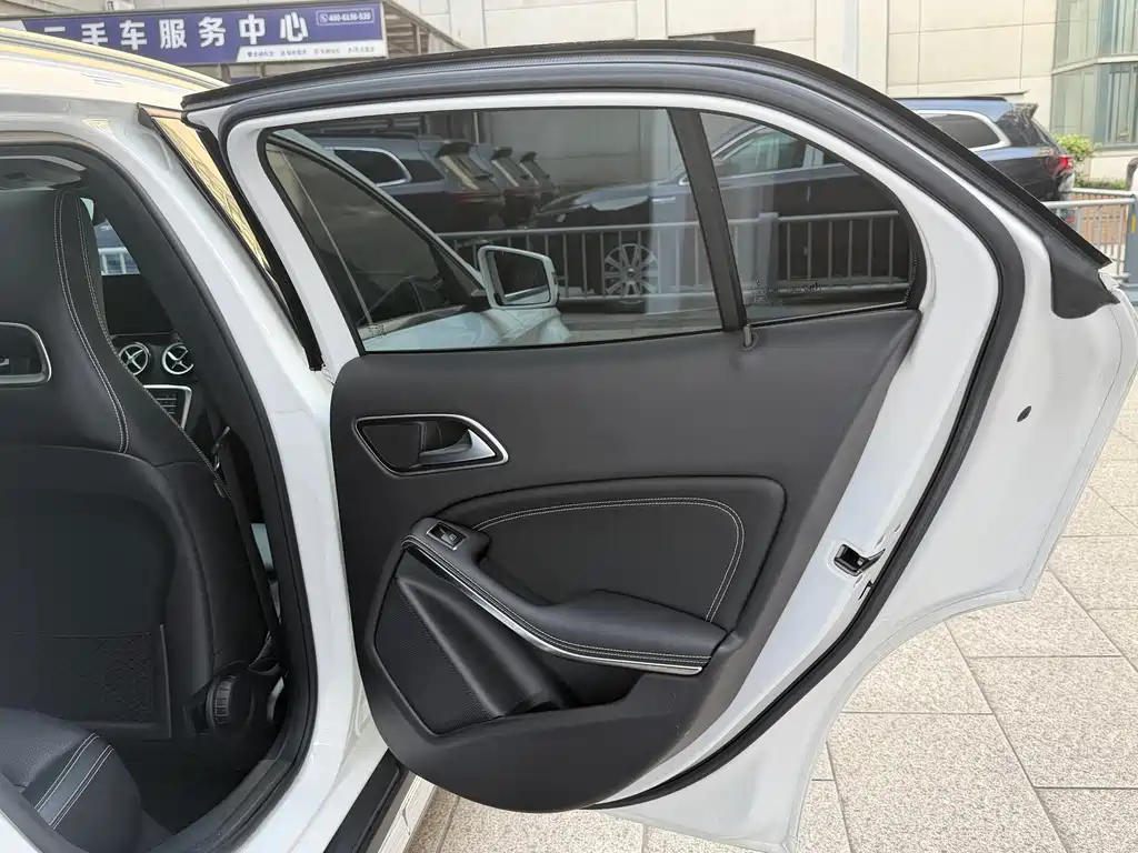 Mercedes-Benz GLA 2019 — фото 13