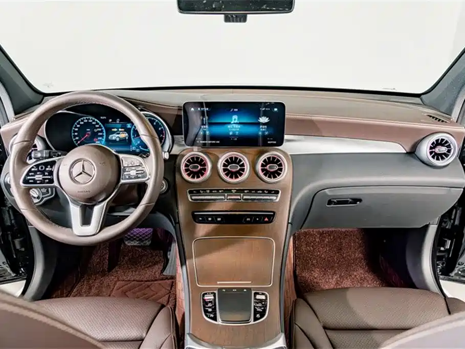 Mercedes-Benz GLC 2022 — фото 11