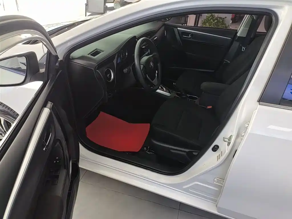 Toyota Corolla 2019 — фото 16