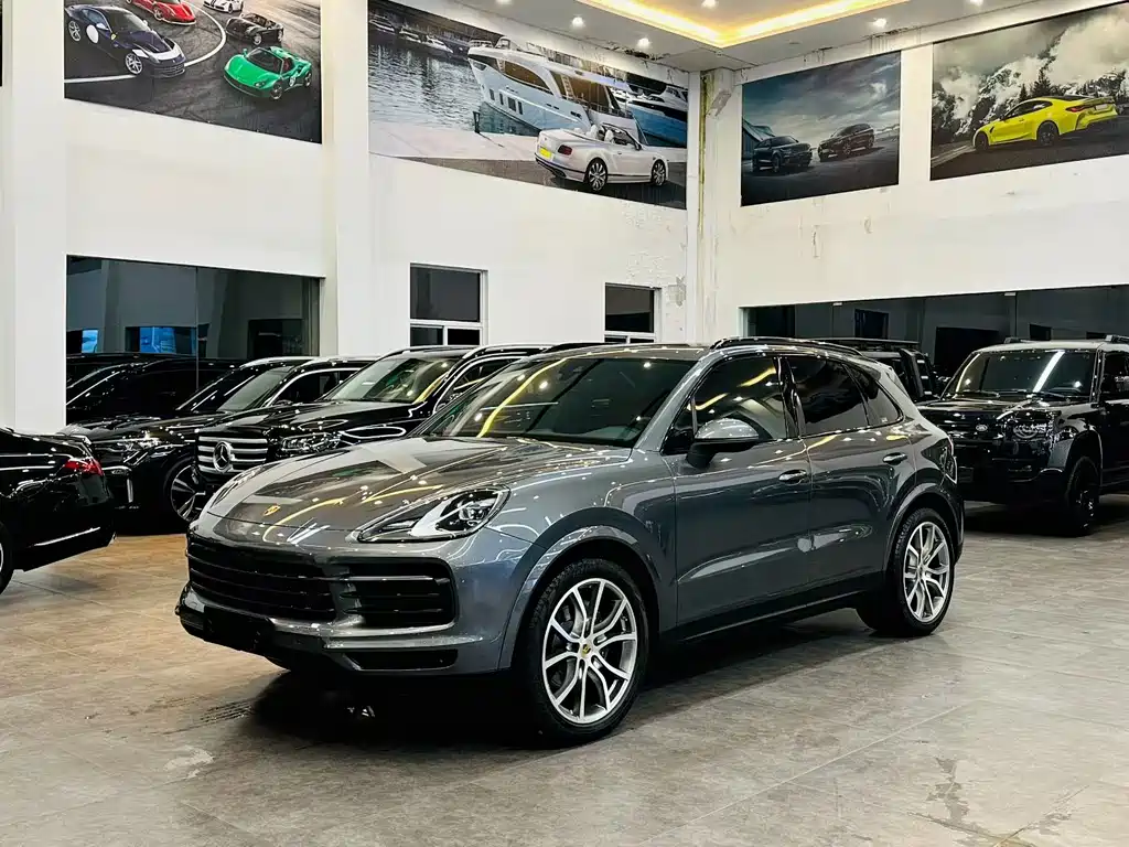 Porsche Cayenne 2020 — фото 1