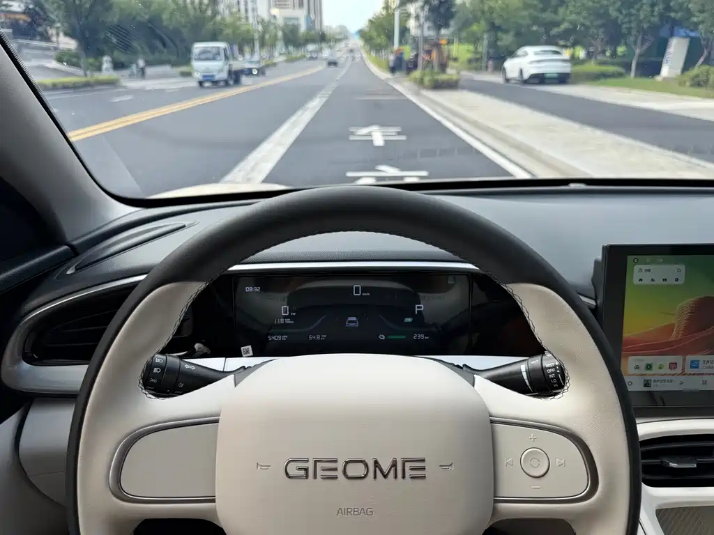 Geely Galaxy Starwish 2026 — фото 17