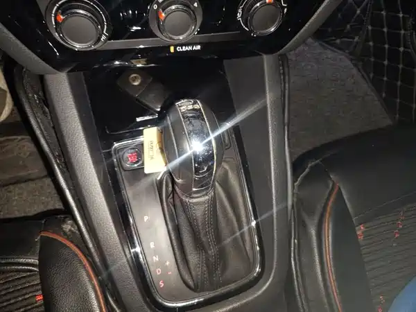Volkswagen Sagitar 2017