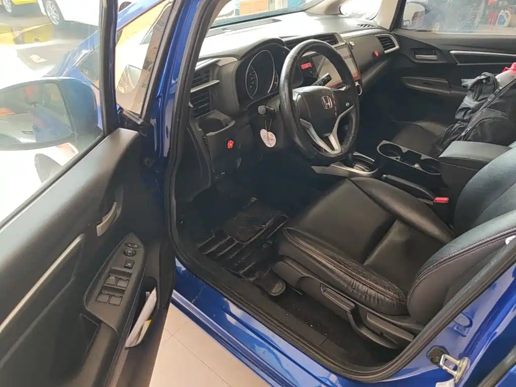 Honda Fit 2015 — фото 16