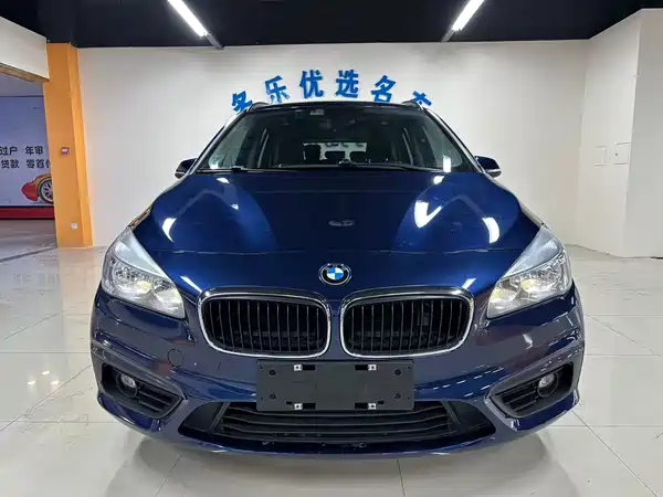 BMW 2 Series Wagon 2015