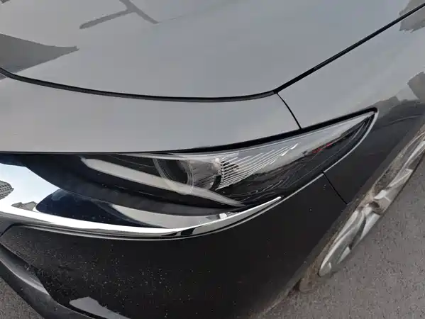 Mazda 3 Axela 2024