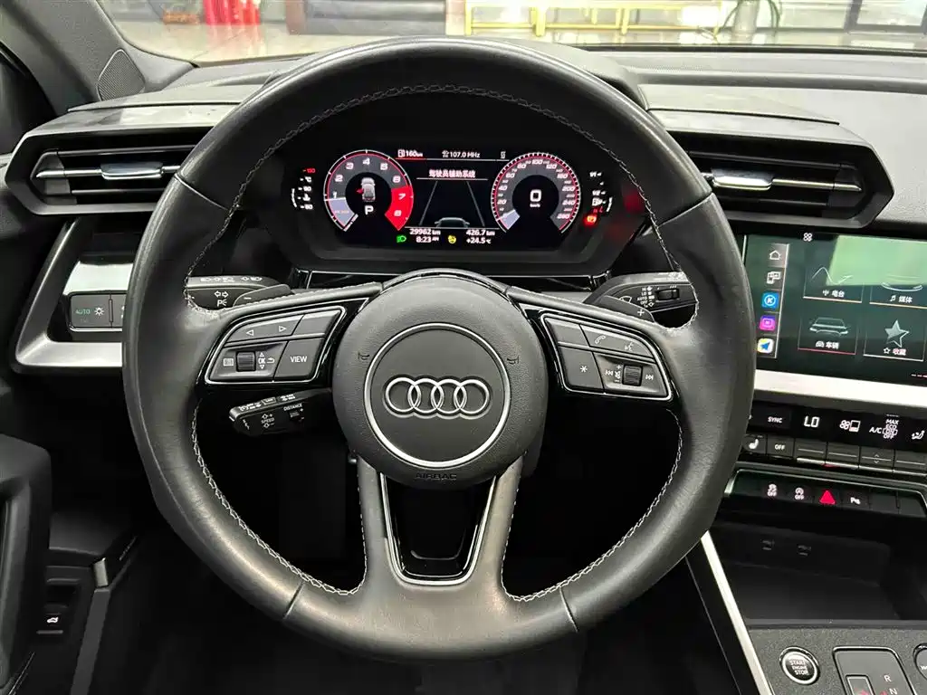 Audi A3 2023 — фото 3