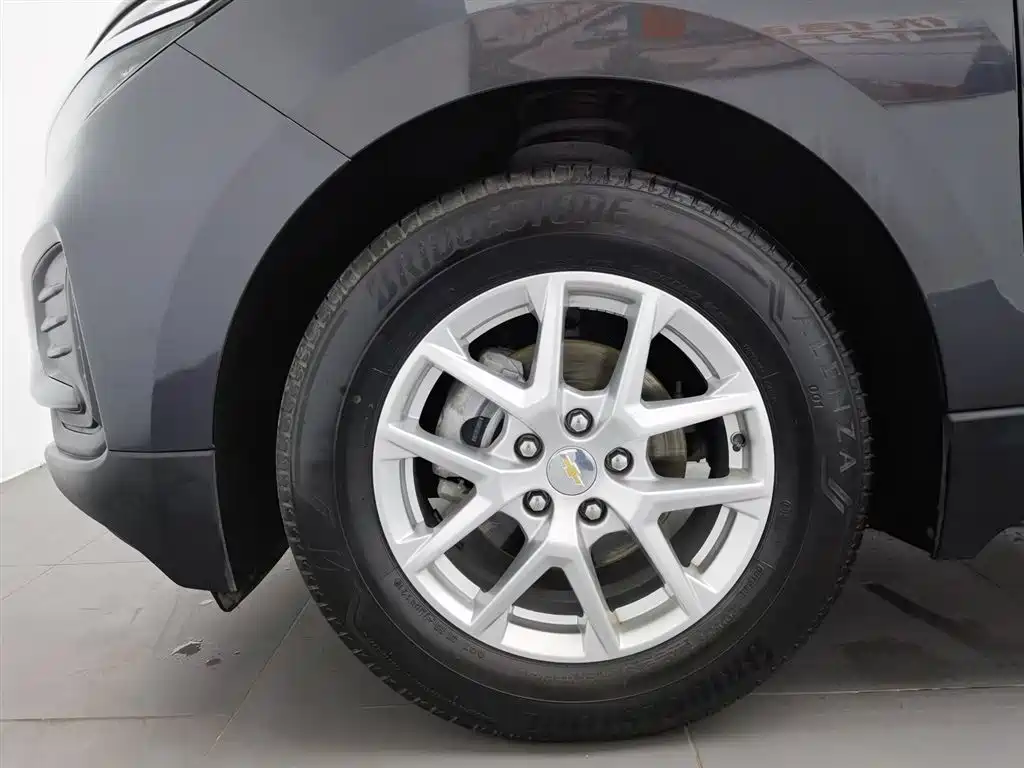 Chevrolet Equinox 2022 — фото 17
