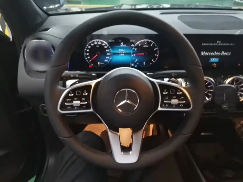 Mercedes-Benz GLB 2023 — фото 11