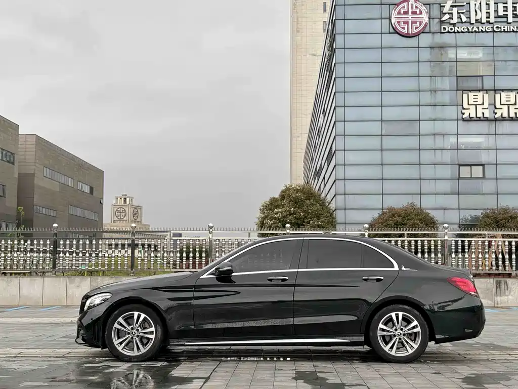 Mercedes-Benz C-Class 2021 — фото 21