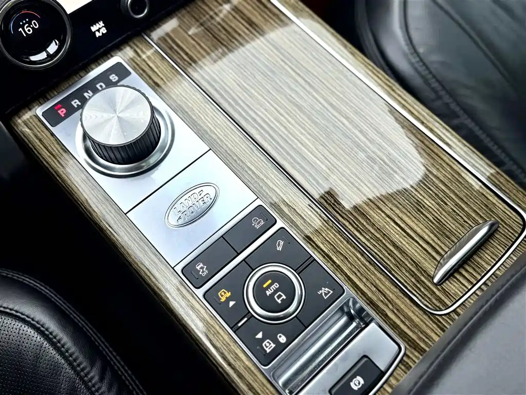 Land Rover Range Rover 2018 — фото 12