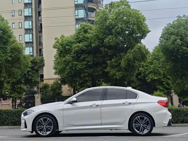 BMW 1 Series 2021