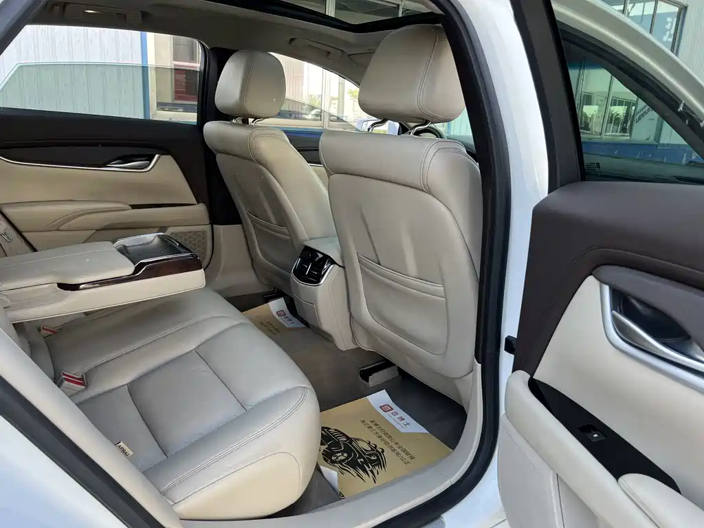 Cadillac XTS 2016 — фото 5