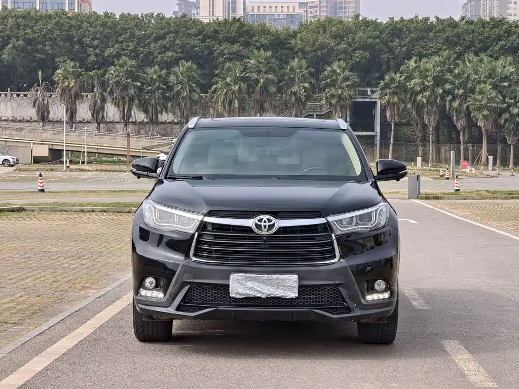 Toyota Highlander 2017 — фото 2