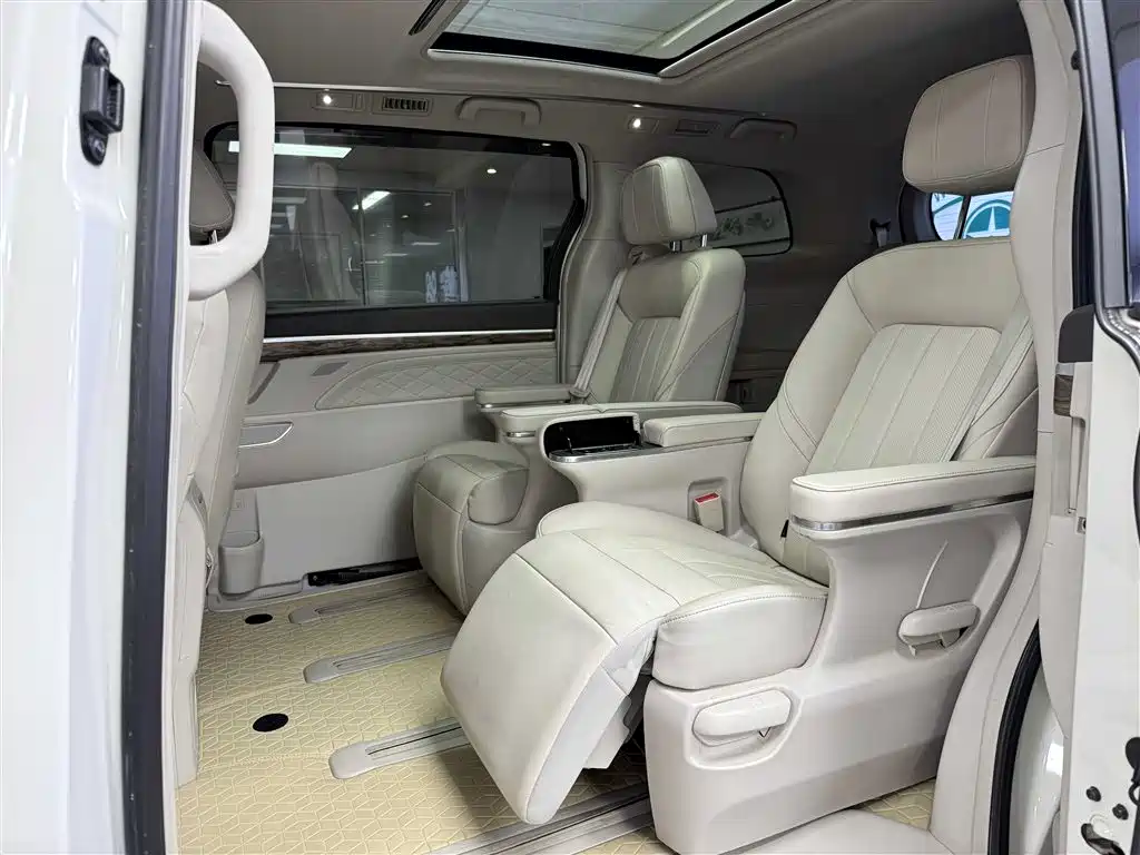 GAC Motor Trumpchi M8 2019 — фото 10