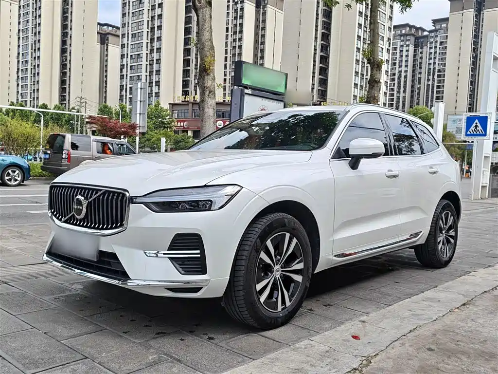 Volvo XC60 2024 — фото 2