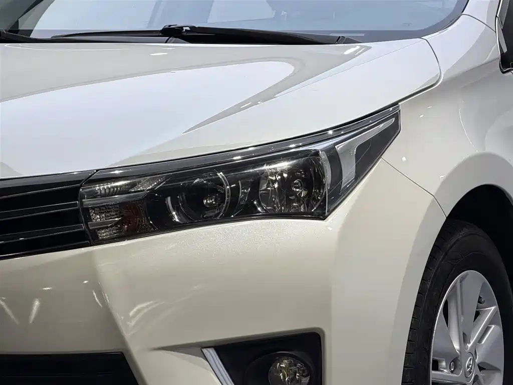 Toyota Corolla 2016 — фото 16