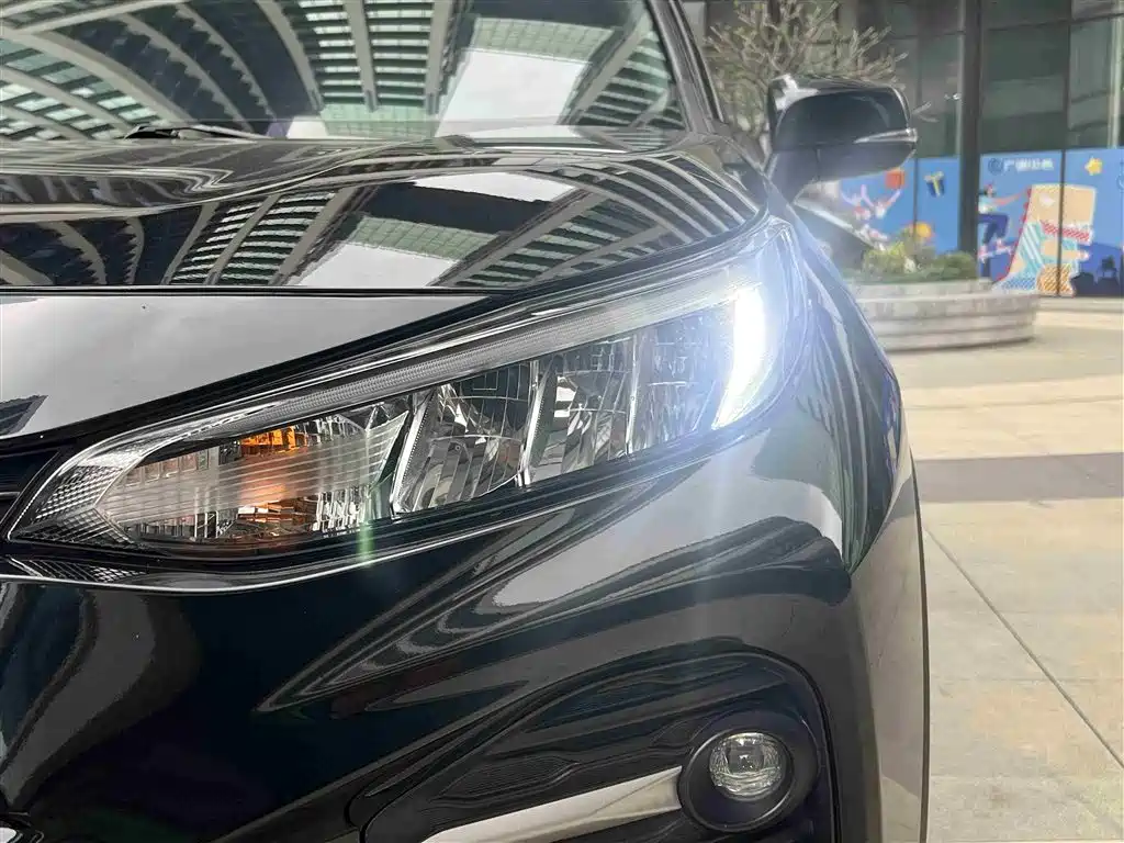 Toyota Wildlander 2023 — фото 15