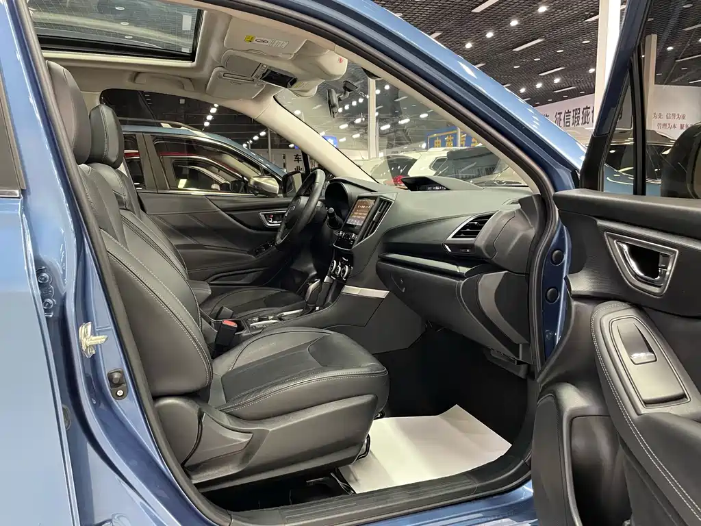 Subaru Forester 2021 — фото 18