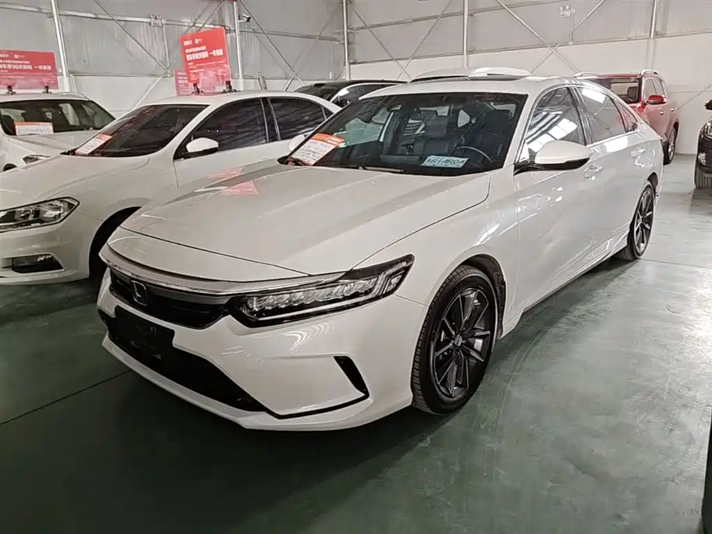 Honda Inspire 2023 — фото 1