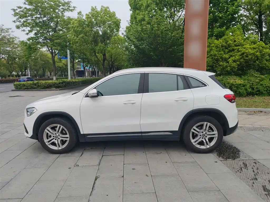 Mercedes-Benz GLA 2023 — фото 22