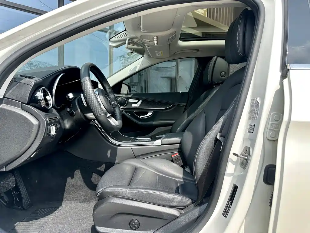 Mercedes-Benz C-Class 2020 — фото 4