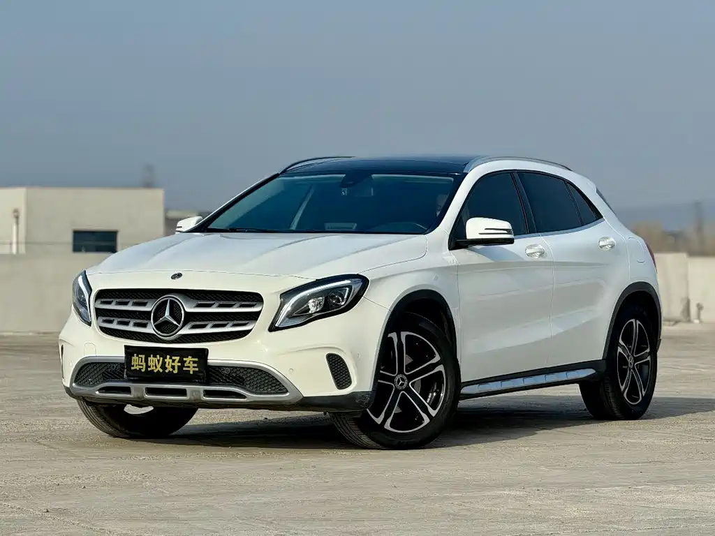 Mercedes-Benz GLA 2018 — фото 1