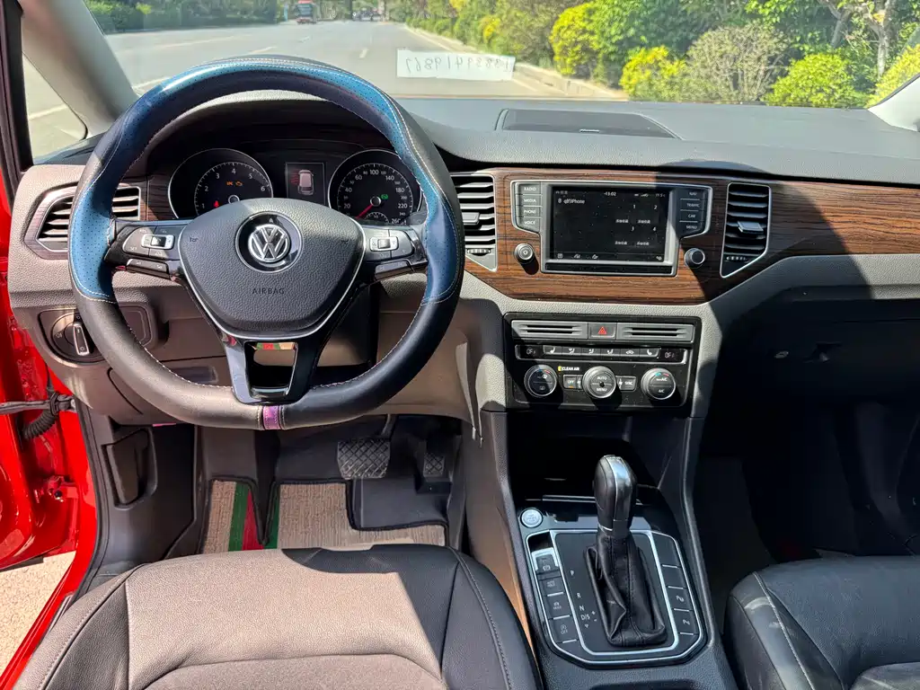 Volkswagen Golf Sportsvan 2019 — фото 9