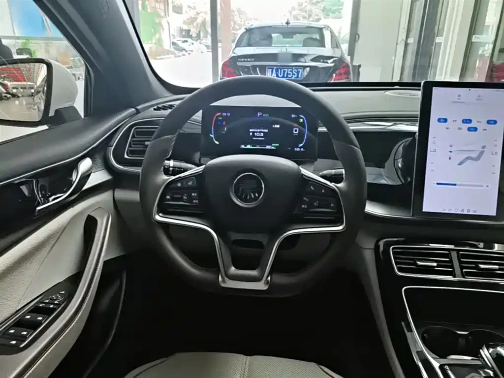 BYD Qin PLUS 2024 — фото 11