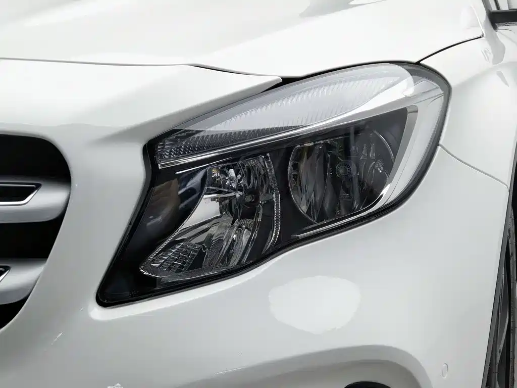 Mercedes-Benz GLA 2019