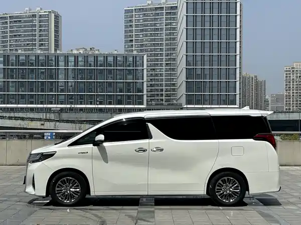 Toyota Alphard 2021