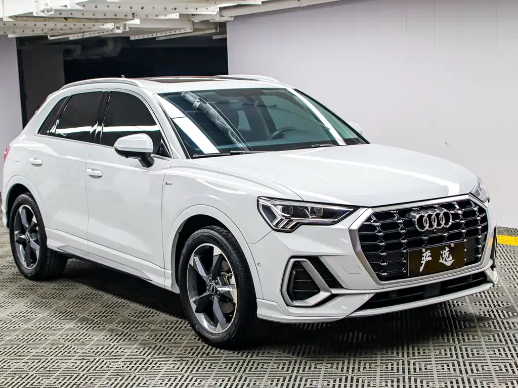 Audi Q3 2022 — фото 3