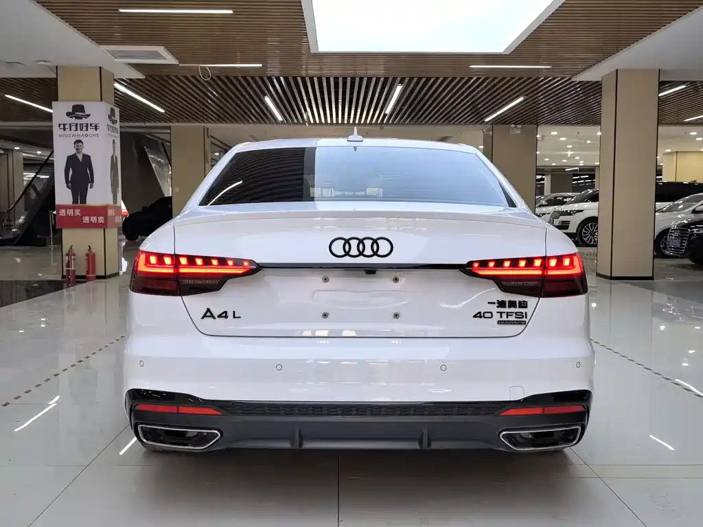 Audi A4L 2023 — фото 18