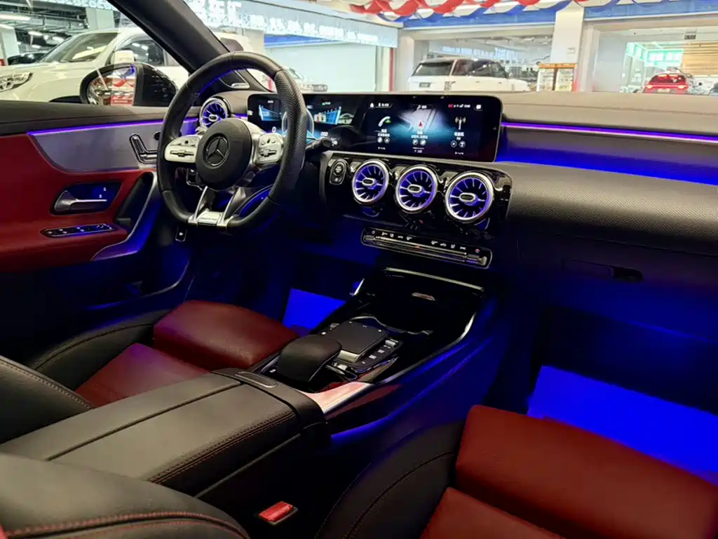 Mercedes-Benz A-Class AMG 2020 — фото 14