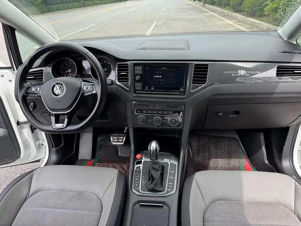 Volkswagen Golf Sportsvan 2019 — фото 19