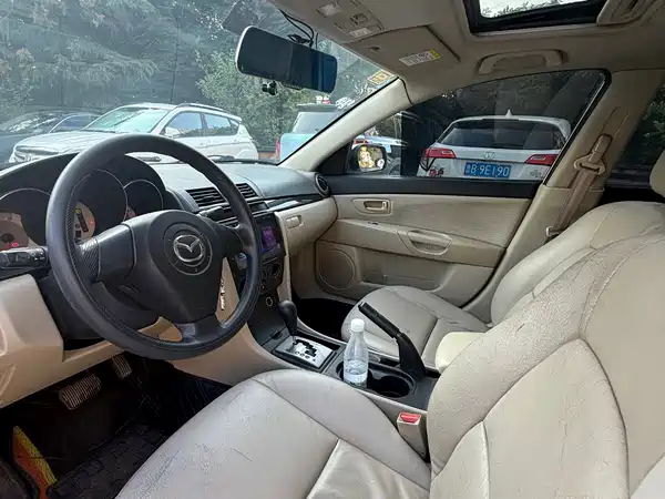 Mazda 3 2012