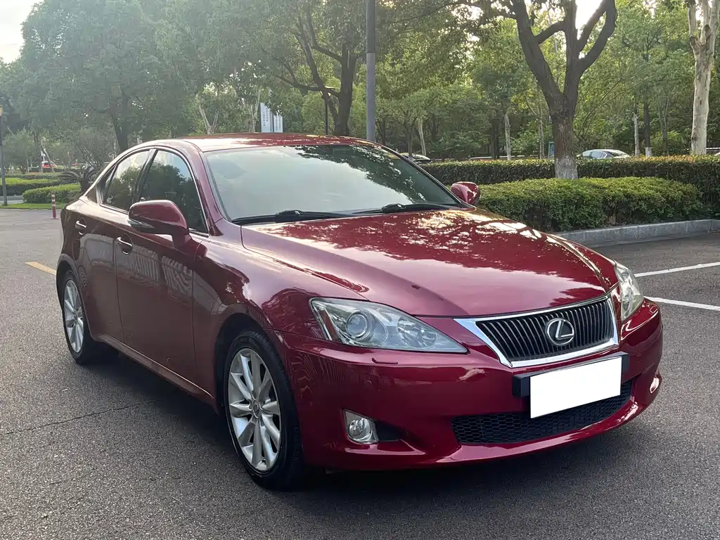 Lexus IS 2009