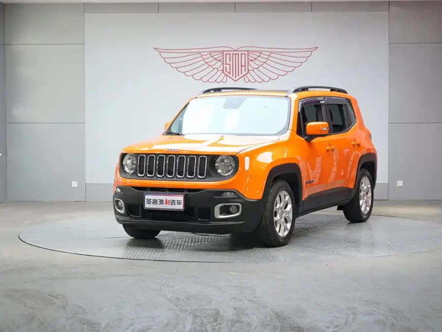 Jeep Renegade 2018 — фото 1