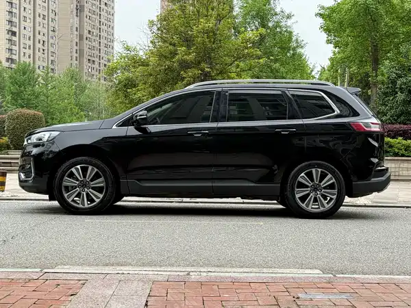 Ford Edge 2021