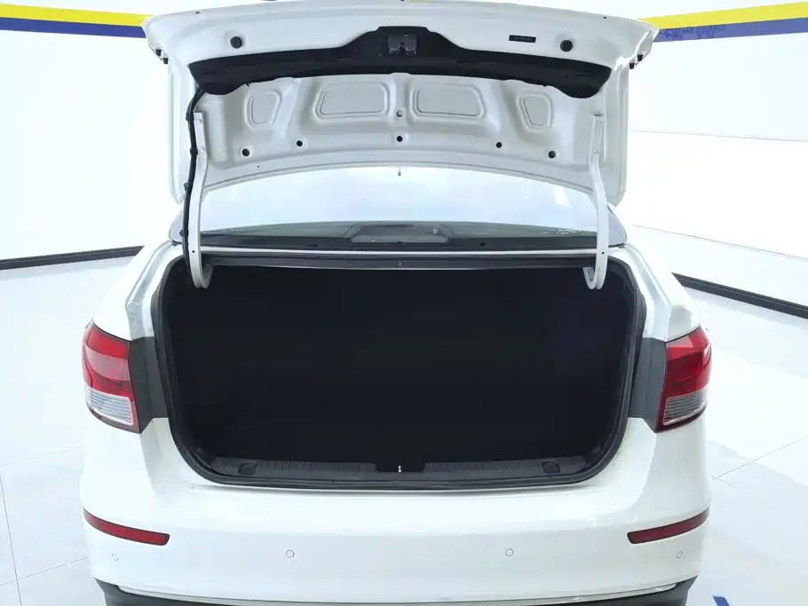 Kia K2 2015