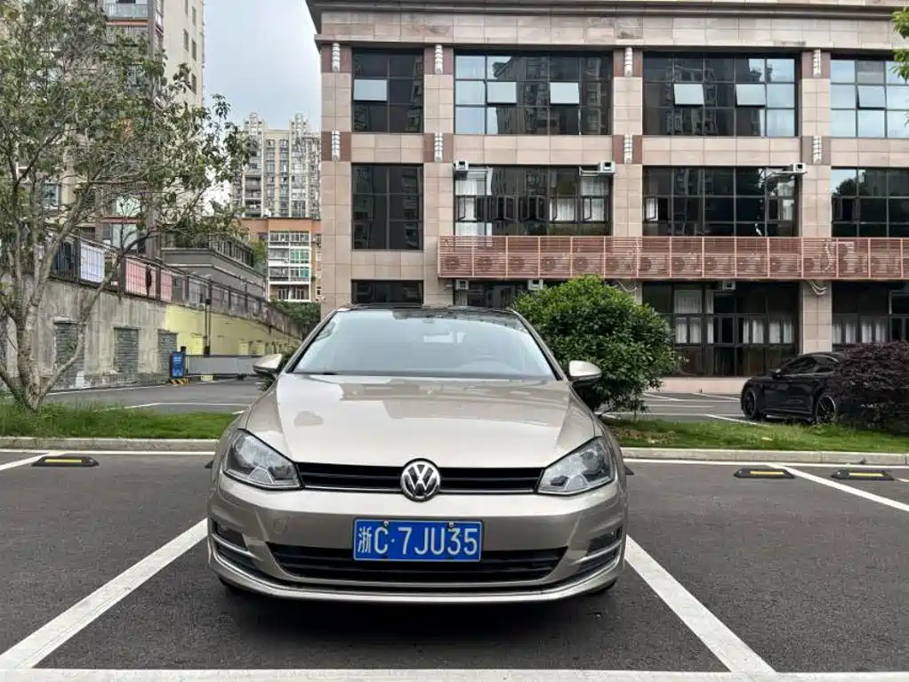 Volkswagen Golf 2014