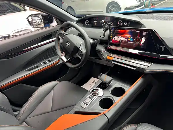 Changan UNI-V 2022