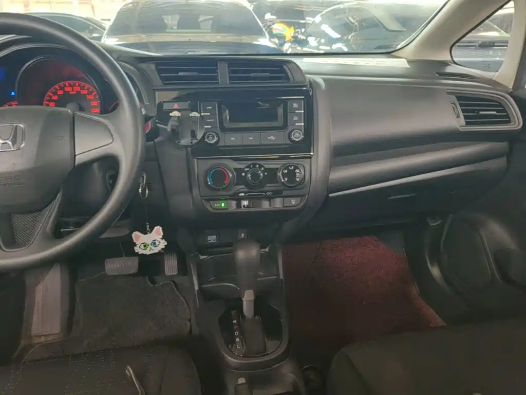 Honda Fit 2018 — фото 13