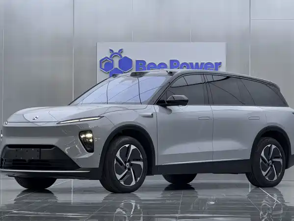 NIO ES8 2023