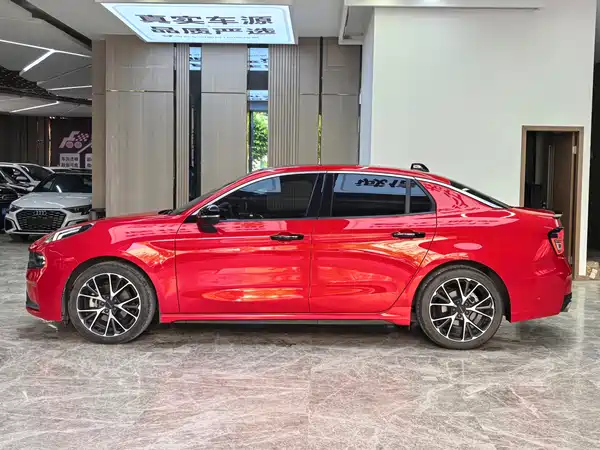 Lynk & Co 03 2021