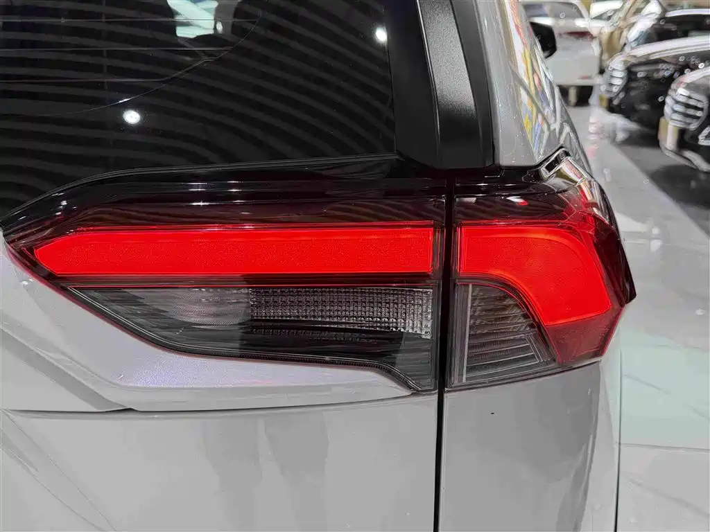 Toyota RAV4 2023